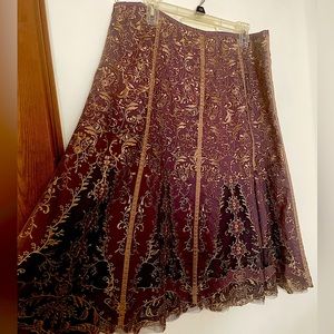 Peter Nygard Size 14 Purple Taupe Gold Embroidered Skirt